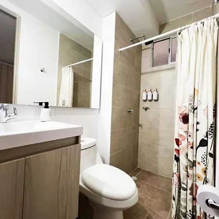 Refugio Cerca Del Mar Con Piscina Y Aire Acondicionado, Ideal 6